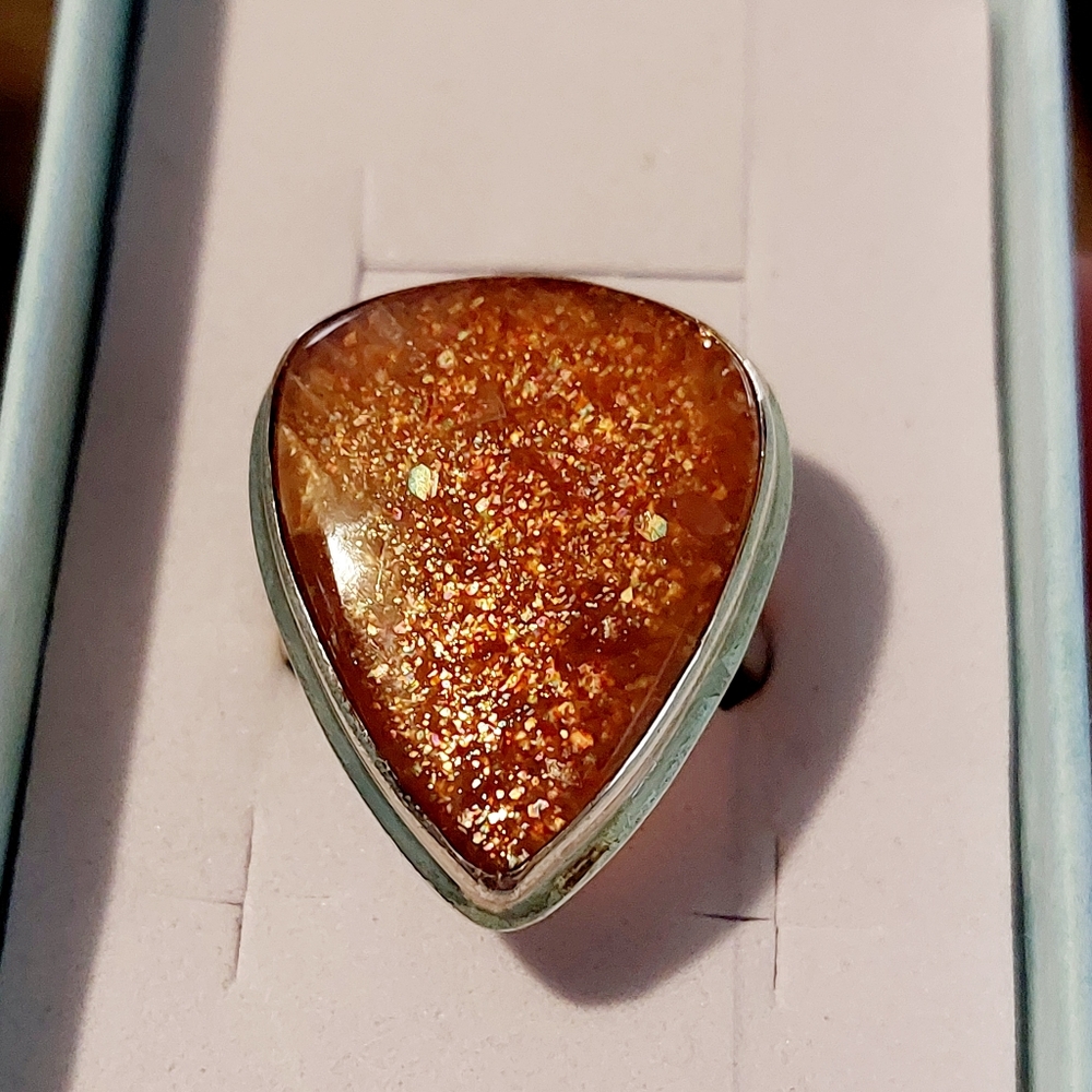 Sunstone on sterling silver sz12